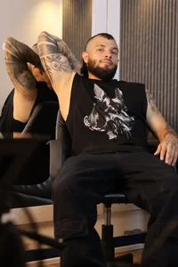 NICK_OWEN Public Pic 3