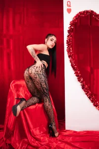 MaveParks_ Can I be your gift? 💖 Immagine  2