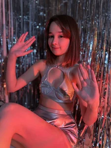 Mary_uw Space vibe Pic 5