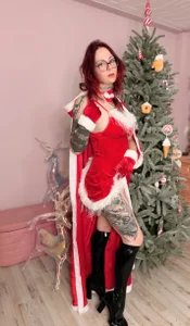 KristalSkyePublic图片