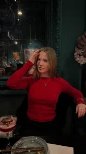 OdetteFarmer Public Pic 2