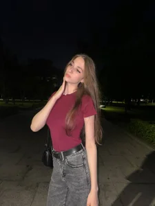 SheenaDunaway On the street 🏮 Pic 4