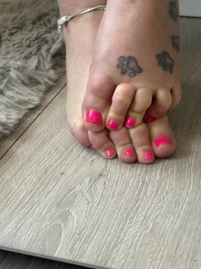 Charming-Charlie kullanıcısının Feet albümü -  4 fotoğraf
