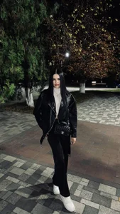 JenniferHowardd Public  2. fénykép