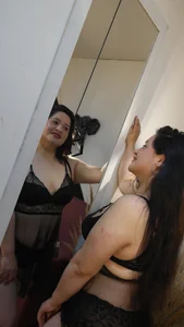 Laura__Castillo_ Public slika 5