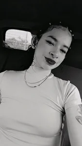 kata-gomez Public Pic 2