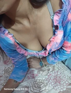 Simran_hot1 Public Bilde 5
