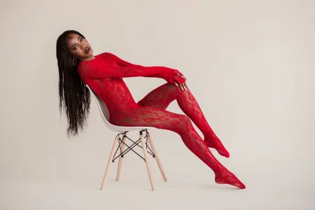 TahliaMoreau Red aura🌶️ টি ছবি