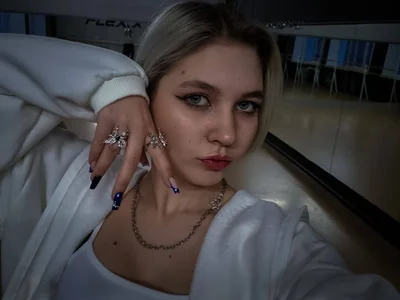 KarimaForno Public Pic 4