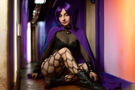 KARINNA__RAVEN Raven Pic 3