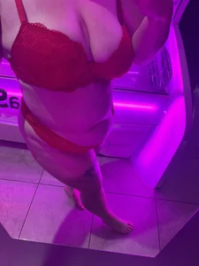 JigglyArseSarah Public Pic