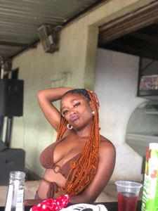 SexyAdel11 Public slika 3
