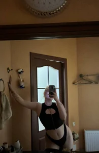 Clumsy_Nana I'm waiting for a like on these hot photos Foto