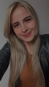 Hailey_Parker Public Kuva