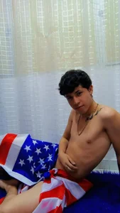 Axel__Evans Happy July 4 รูป  2