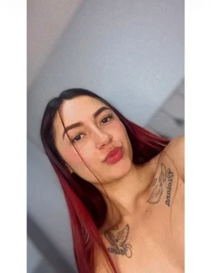 nova_ashfordPick your favorite outfit图片 5