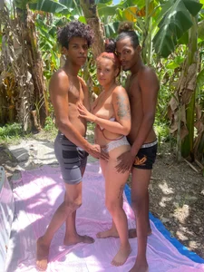BiOutdoorSexPublic Bild 2