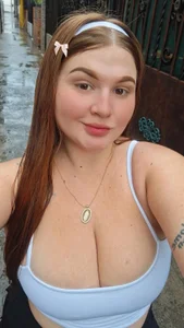 valentina-diiaz Your pretty girl 🤍🤍 Pic 3