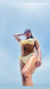 brianahill_ Playa 🏝️ Immagine 