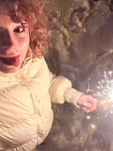 SonyaNowak Public Gambar 2