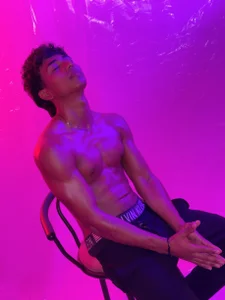 Jaycob_Black1 Urban Bloom Pic 4