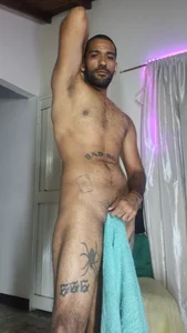 see this de Carlo_yates  3 Imagens