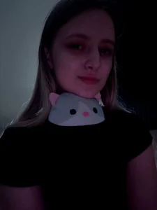 eva_schwartz Unexpected photos Gambar