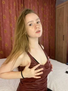VirginaCoty red T-shirt 😻 Fotka 2