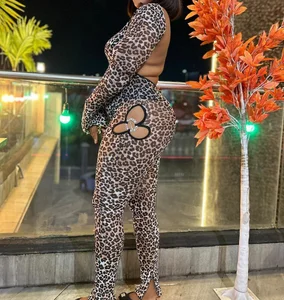 CurvyLady26 Public Foto 5