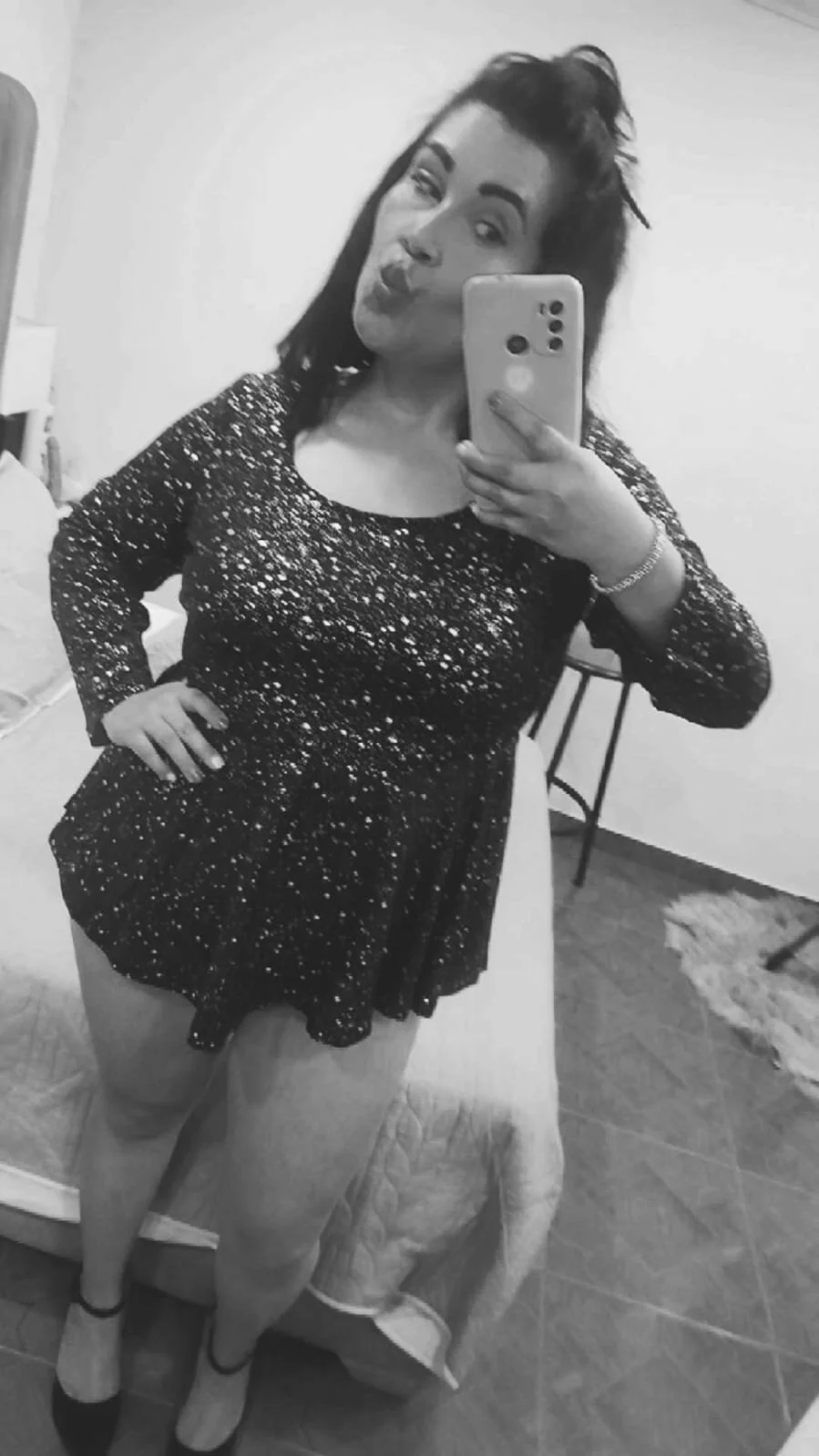 Трендове зображення  1445 AriannaAdames
