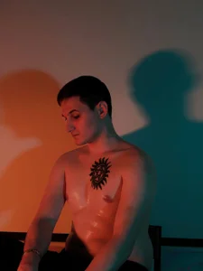 beauty_liam Let’s get to know each other better 😈 Bilde 4