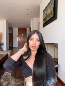 cynthia_ch Public Immagine  3