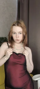 ari-kittyy ME) Pic 2