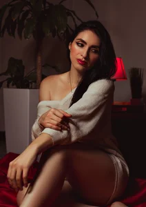 MeganHoffmaan “It is not impulse… It is an inclination that becomes constant.” 🔥 Pic