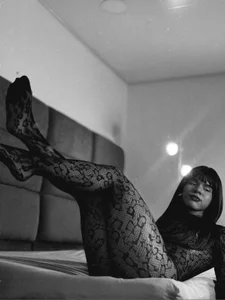 Lana_Presscot Public Pic 3