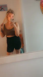 Spicyblondee's XXX Nude Photo 1
