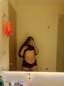 cherry_beautiful Public Pic 3