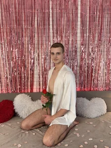 HereAlexColee kullanıcısının 💋 albümü -  8 fotoğraf