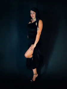 Dana_Jeins Elegant sensual girl Pic