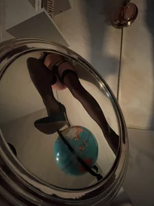 VidiaStons 🎱👠🍷  6টি ছবি