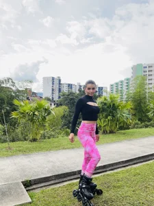 KIMMY_MONTIELL PATINAJE Gambar