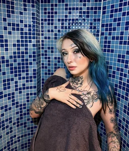 coyemoo Shower pics 💦 Pic 3