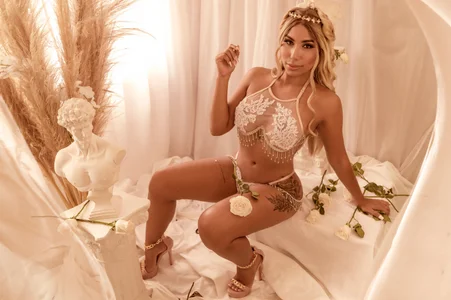 EmilyLeah_ Goddess Emily Foto 4