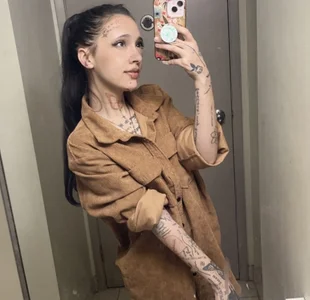 petitetattooedgirl's photo