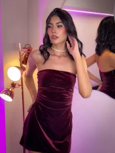 NiaSalvatore Like a doll Pic 2