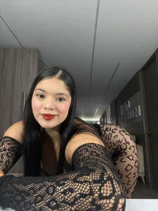 Hailey-Fox For you 💋 Pic 3