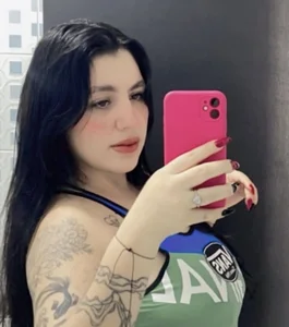 Vicky_Sixx: Public ( 2 фото)