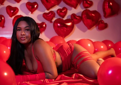 alula_queen Public Bilde 2