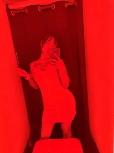 Liahdiaz_のHorny redhead at the clubの枚の写真