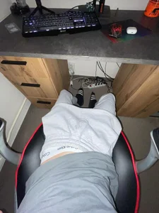 Using_Crew's photo